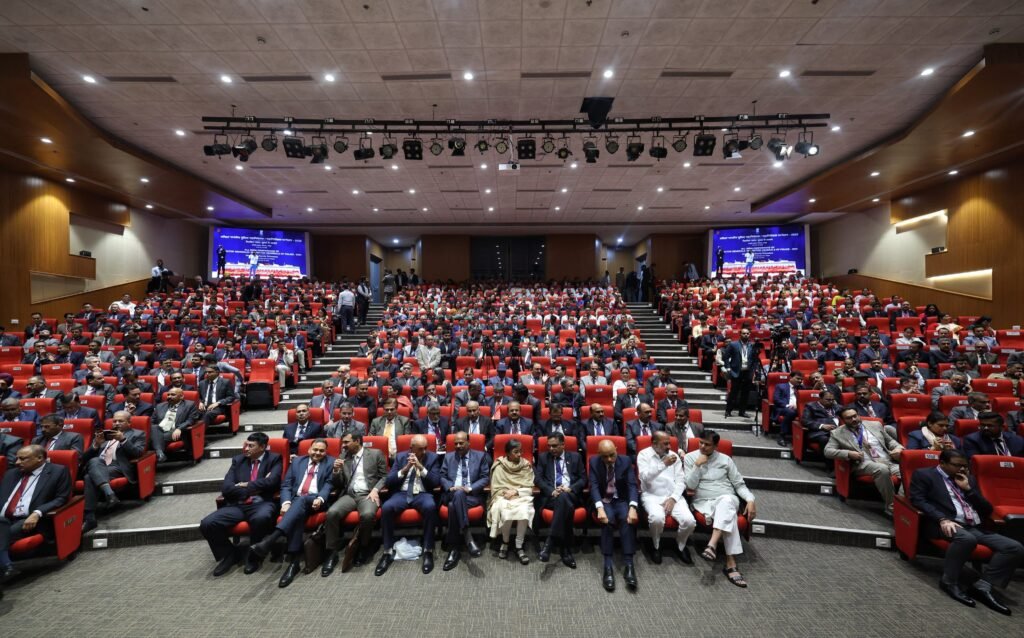 राष्ट्रीय सुरक्षा चिंतन का केंद्र बना छत्तीसगढ़: डीजीपी कॉन्फ्रेंस में हुए निर्णय देश की आंतरिक सुरक्षा को देंगे नई मजबूती- मुख्यमंत्री साय 2 1006119011 राष्ट्रीय सुरक्षा चिंतन का केंद्र बना छत्तीसगढ़: डीजीपी कॉन्फ्रेंस में हुए निर्णय देश की आंतरिक सुरक्षा को देंगे नई मजबूती- मुख्यमंत्री साय