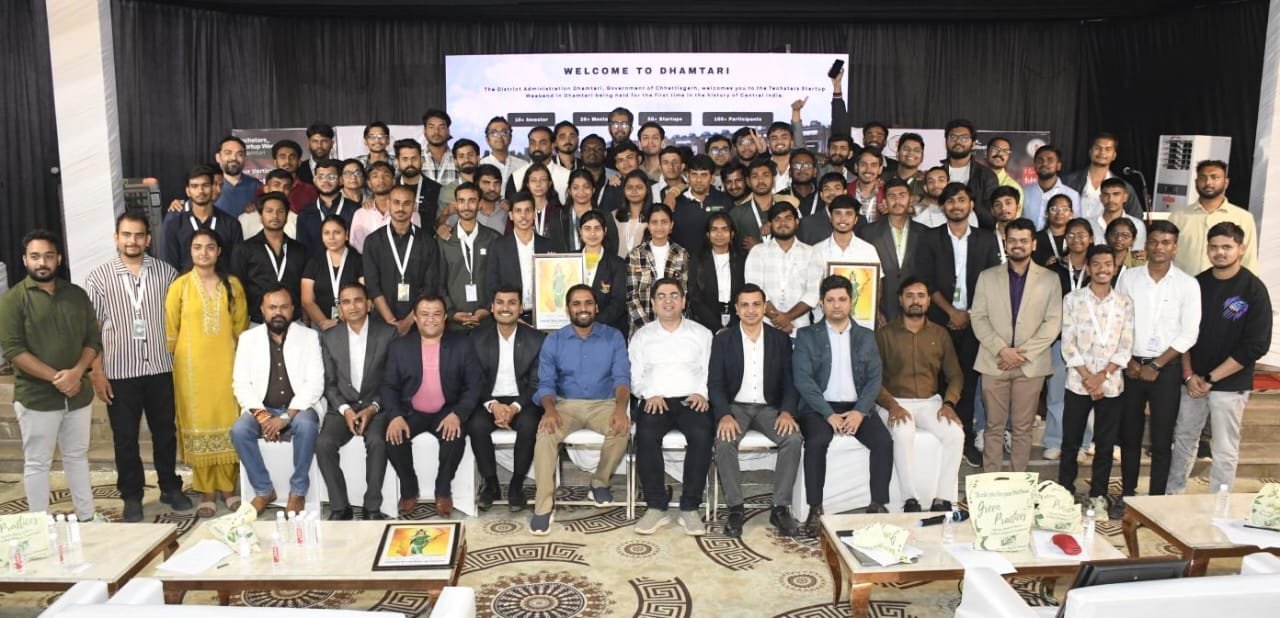 IMG 20251210 WA0346 छत्तीसगढ़ में स्टार्टअप संस्कृति को नई उड़ान: टेकस्टार्स स्टार्टअप वीकेंड का सफल आयोजन, युवाओं को मिला वैश्विक मंच