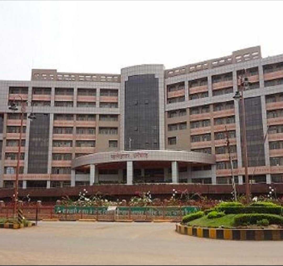 कोष एवं लेखा विभाग के 27 कर्मचारियों को समयमान वेतनमान स्वीकृत 1 IMG 20251202 165614 कोष एवं लेखा विभाग के 27 कर्मचारियों को समयमान वेतनमान स्वीकृत