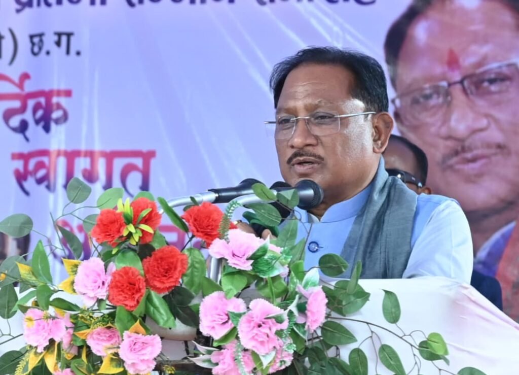 1006634959 मुख्यमंत्री विष्णु देव साय ने किया छत्तीसगढ़ कुम्भकार समाज के दो दिवसीय महाअधिवेशन का भव्य शुभारंभ