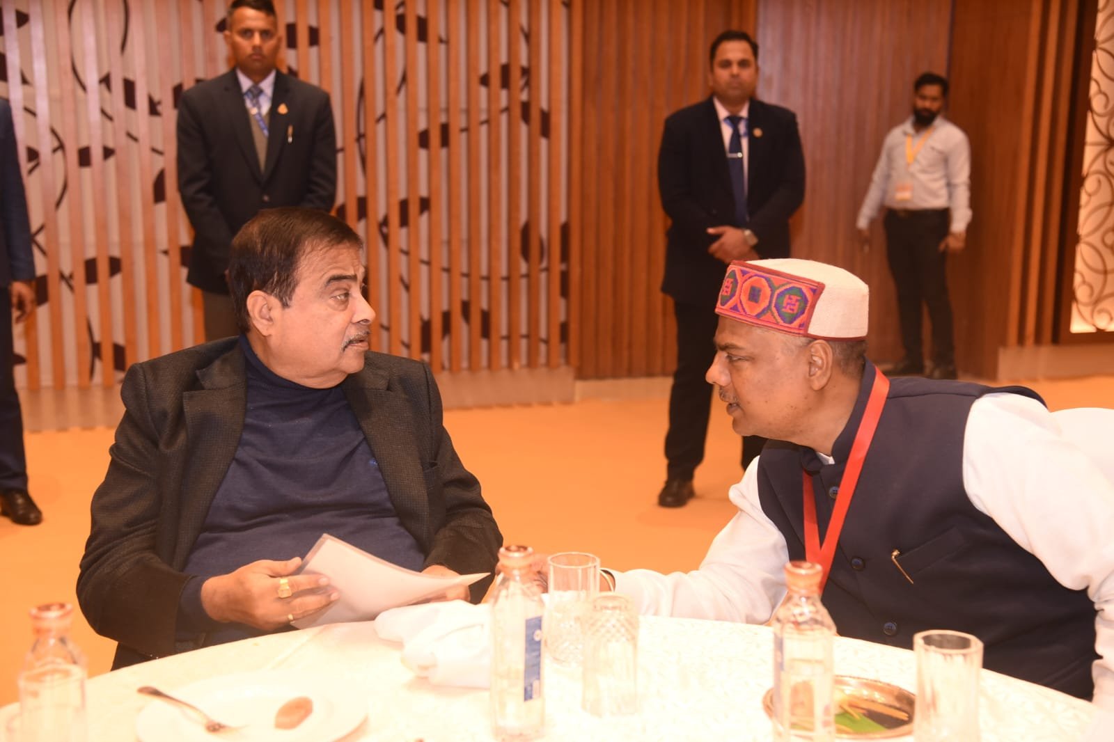 केंद्रीय मंत्री नितिन गडकरी के साथ परिवहन मंत्रियों की बैठक में शामिल हुए मंत्री केदार कश्यप 1 IMG 20260108 WA0693 केंद्रीय मंत्री नितिन गडकरी के साथ परिवहन मंत्रियों की बैठक में शामिल हुए मंत्री केदार कश्यप