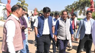 IMG 20260116 WA0248 रायपुर साहित्य उत्सव–2026’ की तैयारियों का कलेक्टर डॉ. गौरव सिंह ने किया निरीक्षण