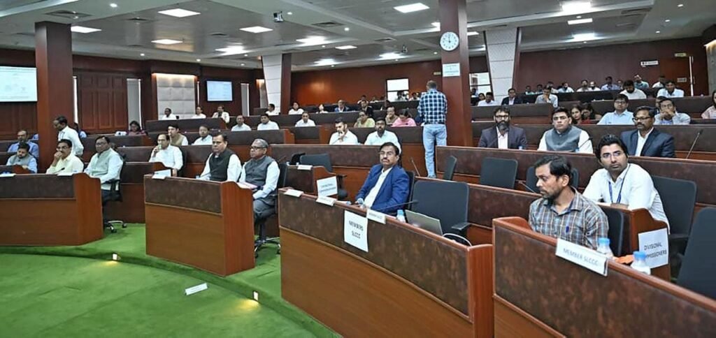 जनगणना-2027 राष्ट्र निर्माण की आधारशिला : मुख्यमंत्री विष्णु देव साय,छत्तीसगढ़ राज्य व संभाग स्तरीय अधिकारियों का प्रशिक्षण सम्मेलन आयोजित 2 1006837165 जनगणना-2027 राष्ट्र निर्माण की आधारशिला : मुख्यमंत्री विष्णु देव साय,छत्तीसगढ़ राज्य व संभाग स्तरीय अधिकारियों का प्रशिक्षण सम्मेलन आयोजित