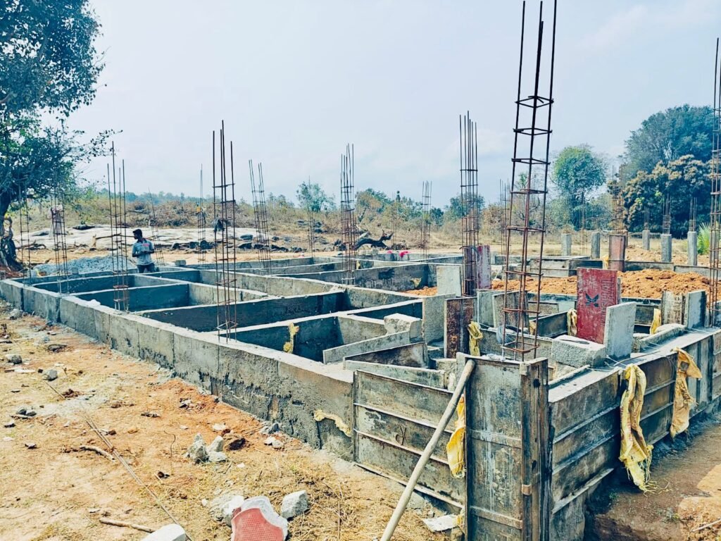 1006893708 1 78 साल बाद पहाड़ियों पर पहुंची बिजली;लाल आतंक का अंत, गोगुंडा में पहली बार जला बल्ब