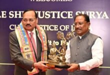 IMG 20260222 WA0529 मुख्यमंत्री विष्णुदेव साय ने भारत के मुख्य न्यायाधीश न्यायमूर्ति सूर्यकांत का किया आत्मीय स्वागत