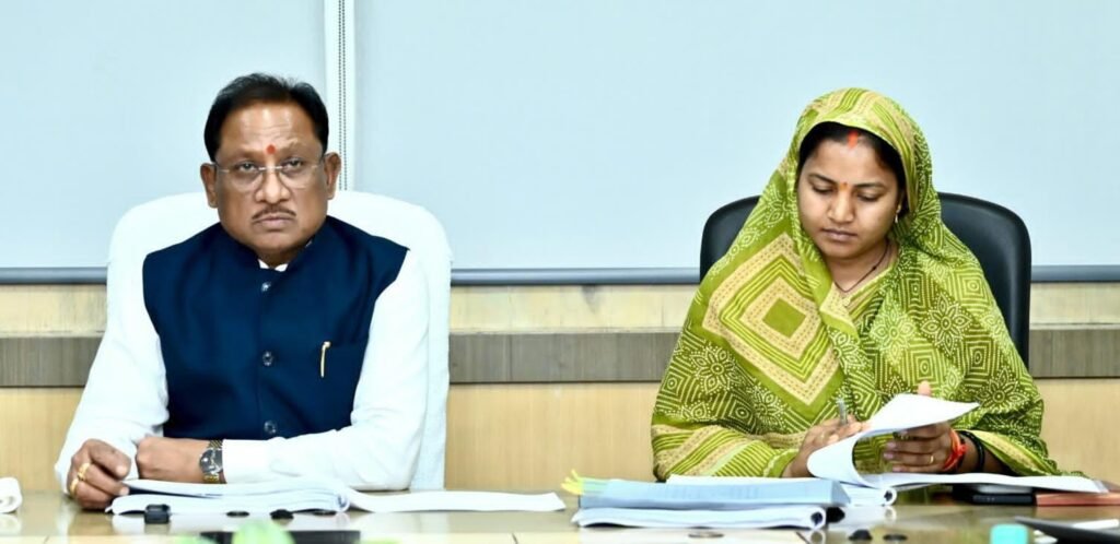 1007078642 प्रधानमंत्री मातृत्व वंदना योजना में छत्तीसगढ़ देश में अव्वल, मुख्यमंत्री विष्णु देव साय और लक्ष्मी राजवाड़े ने दी बधाई