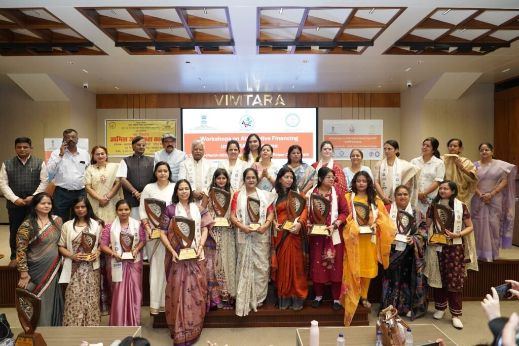 1007155063 ”उदया” कार्यक्रम में गूँजा महिला सशक्तिकरण का स्वरः-नवाचार और उद्यमिता से बदलेंगी महिलाएं