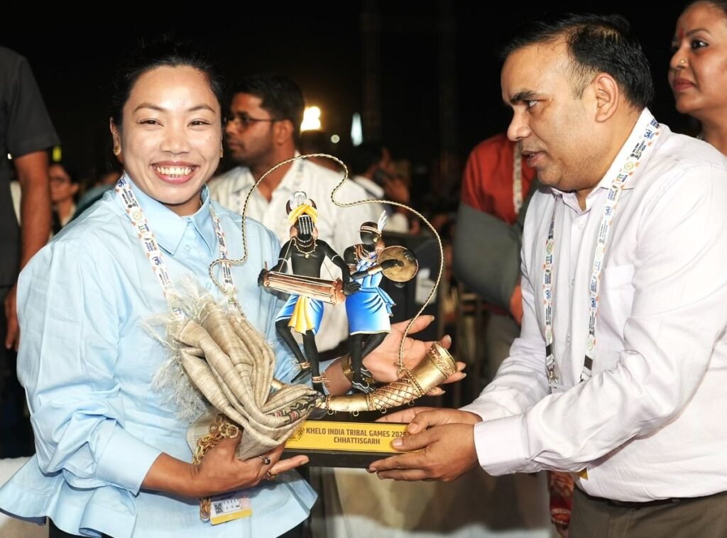 टोक्यो ओलंपिक रजत पदक विजेता मीराबाई चानू ने खेलो इंडिया ट्राइबल गेम्स को बताया गेम-चेंजर 2 1007248634 टोक्यो ओलंपिक रजत पदक विजेता मीराबाई चानू ने खेलो इंडिया ट्राइबल गेम्स को बताया गेम-चेंजर