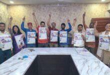 IMG 20260302 WA0771 हास्य व्यंग्य सेंसलेस टाइम्स 2026 का विमोचन, उल्टी खोपड़ी को नवाजा गया मंदबुद्धि के खिताब से