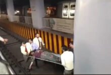 IMG 9682 दिल्ली: राजीव चौक मेट्रो स्टेशन पर ट्रैक पर कूदने से महिला घायल