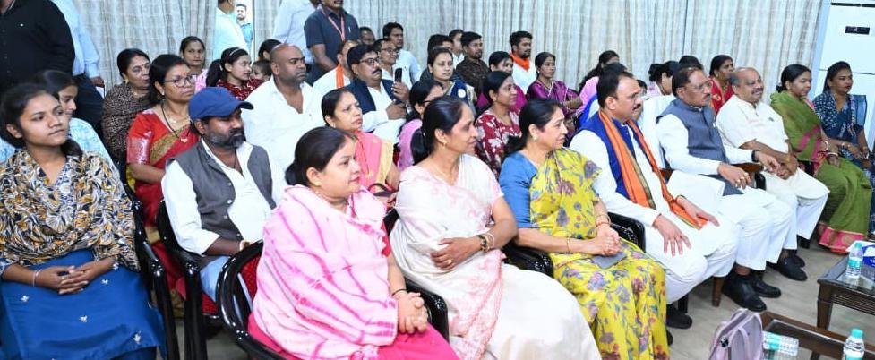 1007446168 महिला आरक्षण से आधी आबादी को मिलेगा उनका पूरा हक, निर्णय प्रक्रिया में बढ़ेगी भागीदारी - मुख्यमंत्री विष्णुदेव साय