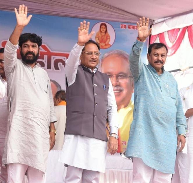 1007584300 छत्तीसगढ़ में सामूहिक विवाह बना सामाजिक एकता का उत्सव, मुख्यमंत्री ने 13 नवदंपतियों को दिया आशीर्वाद