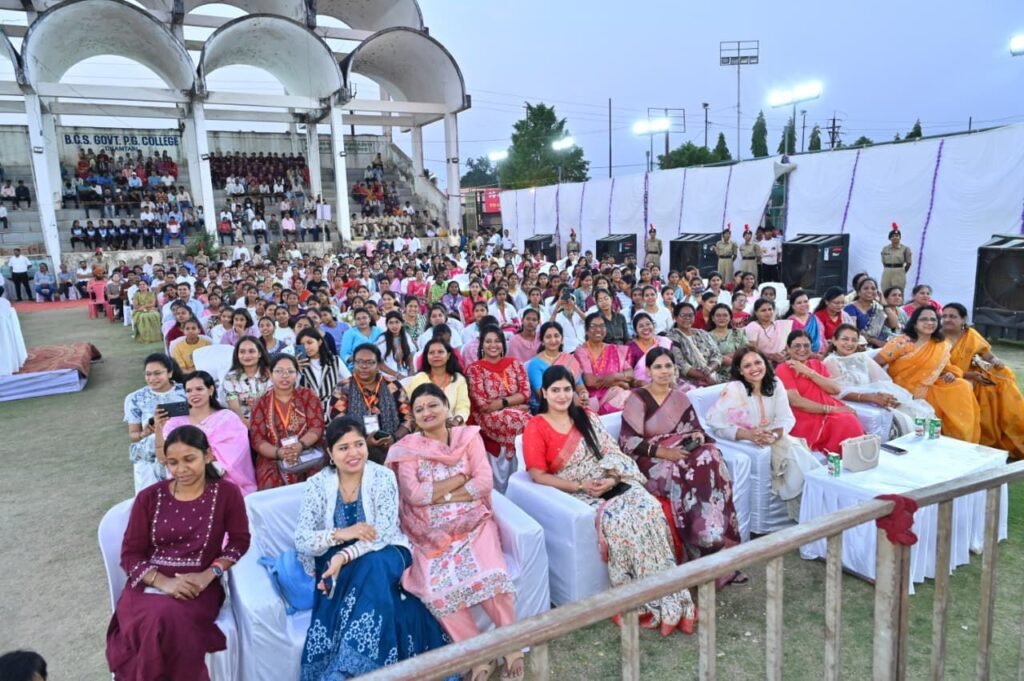 1007584418 यूथ फेस्ट-2026: सौरभ द्विवेदी का मंत्र—फिट रहें, पॉजिटिव सोचें, परिवार संग आगे बढ़ें