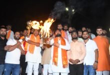 भाजपा के स्थापना दिवस पर भाजयुमो रायपुर शहर जिला ने किया खारून नदी में महाआरती 57 IMG 20260408 WA0294 भाजपा के स्थापना दिवस पर भाजयुमो रायपुर शहर जिला ने किया खारून नदी में महाआरती