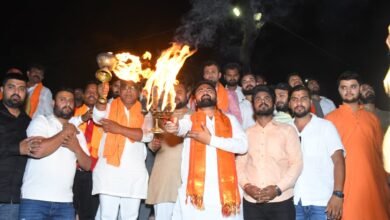 भाजपा के स्थापना दिवस पर भाजयुमो रायपुर शहर जिला ने किया खारून नदी में महाआरती 2 IMG 20260408 WA0294 भाजपा के स्थापना दिवस पर भाजयुमो रायपुर शहर जिला ने किया खारून नदी में महाआरती