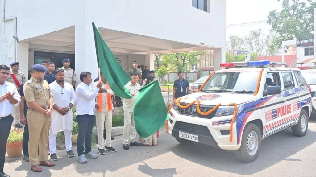 कोरबा जिले को मिली 22 नए डायल 112 वाहनों की सौगात, उद्योग मंत्री लखनलाल देवांगन ने दिखाई हरी झंडी 2 1007850003 कोरबा जिले को मिली 22 नए डायल 112 वाहनों की सौगात, उद्योग मंत्री लखनलाल देवांगन ने दिखाई हरी झंडी