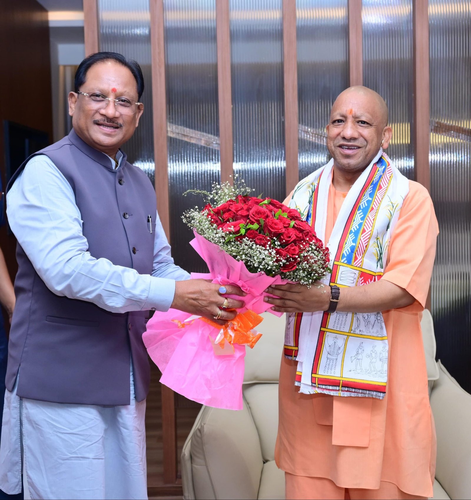 IMG 20260519 WA0410 scaled मुख्यमंत्री ने उत्तर प्रदेश के मुख्यमंत्री योगी आदित्यनाथ का किया आत्मीय स्वागत