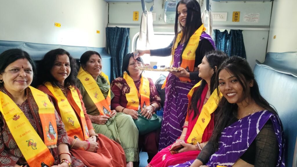 1008274965 मुख्यमंत्री विष्णुदेव साय के नेतृत्व में संस्कृति, आस्था और राष्ट्रीय एकात्मता का अनूठा अभियान हुआ सफल ,प्रदेश के विशिष्टजनों ने किया प्रथम ज्योतिर्लिंग के दर्शन