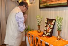 230f6824 2f5b 407e 97b3 b2db4f8356ec राज्यपाल ने रानी लक्ष्मी बाई के बलिदान दिवस पर उन्हें नमन किया