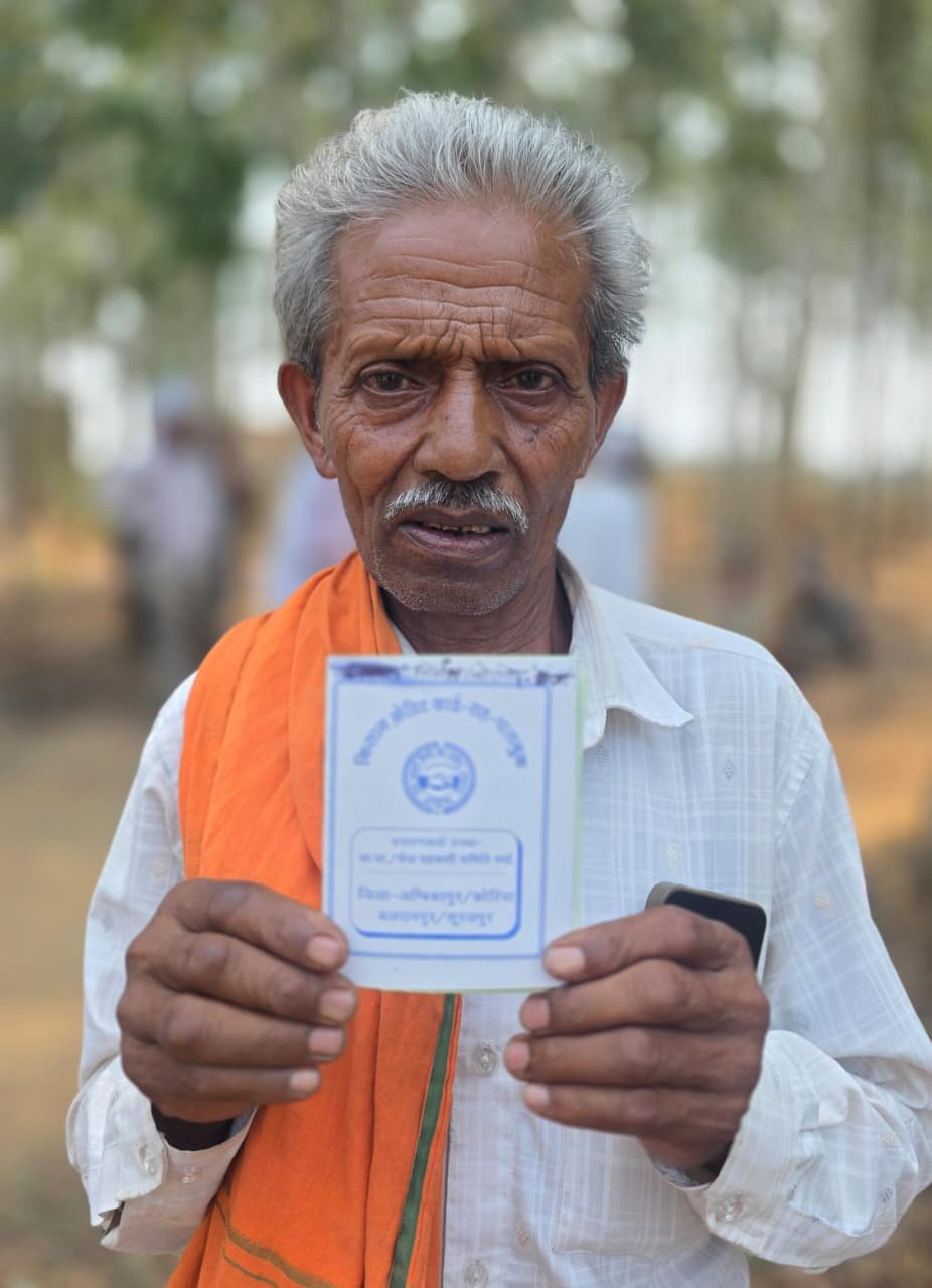 IMG 20260606 WA0600 सुशासन तिहार से किसान निर्मल राम को मिली आर्थिक मजबूती, बना किसान क्रेडिट कार्ड