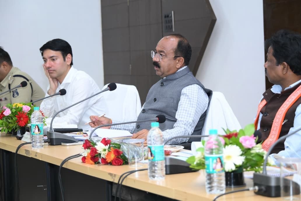 IMG 20260607 WA0654 उप मुख्यमंत्री अरुण साव ने स्वच्छता दीदियों के नियमित स्वास्थ्य जांच और सुरक्षा किट प्रदान करने के दिए निर्देश
