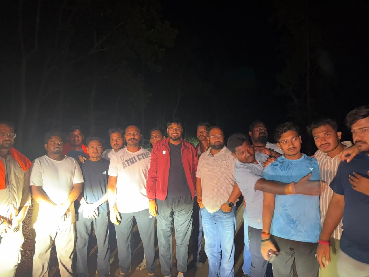 IMG 20260612 WA0641 आधी रात अबूझमाड़ में पहुंचा भाजपा युवा मोर्चा का काफिला, नक्सलवाद के खात्मे के बाद गांवों में बढ़ी आवाजाही