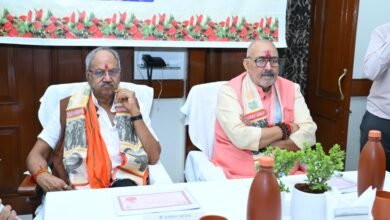 IMG 20260612 WA0724 रेशम, खादी और हथकरघा क्षेत्र को नई दिशा: केंद्रीय वस्त्र मंत्री गिरिराज सिंह ने दिए महत्वपूर्ण निर्देश