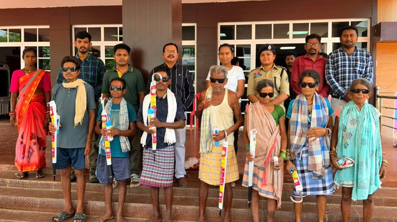 IMG 20260623 WA0252 अंधेरे से उजाले की ओर सुकमा : 'मिशन दृष्टि' से 42 ग्रामीणों का मुफ्त मोतियाबिंद ऑपरेशन, मिला नई जिंदगी का उपहार