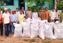 IMG 20260628 WA0711 तिलहन उत्पादन बढ़ाने की दिशा में सशक्त पहल, कोटमीकला के किसानों को मिला उन्नत मूंगफली बीज
