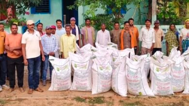 IMG 20260628 WA0711 तिलहन उत्पादन बढ़ाने की दिशा में सशक्त पहल, कोटमीकला के किसानों को मिला उन्नत मूंगफली बीज
