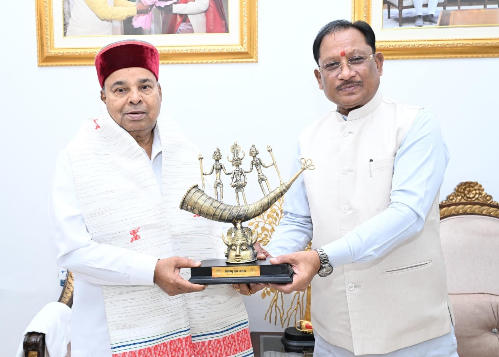 d89b0e0a 89f7 4144 a581 b3a7be9d8440 मुख्यमंत्री विष्णुदेव साय से कर्नाटक के राज्यपाल थावरचंद गहलोत ने की सौजन्य भेंट