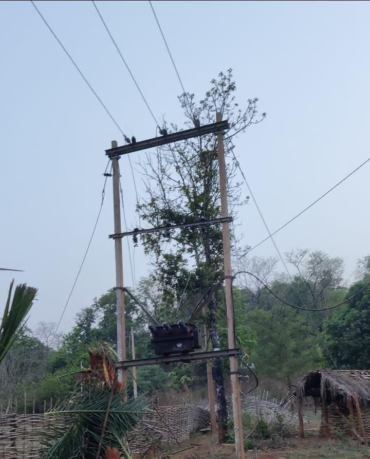 1008464618 ​दशकों का अंधेरा छँटा: 'नियद नेल्लानार योजना' से जगमगाए नारायणपुर के वनांचल गांव