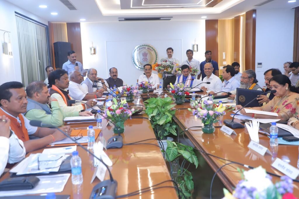 1008674296 जल जीवन मिशन 2.0 छत्तीसगढ़ सदन में केंद्रीय जल शक्ति मंत्री की अध्यक्षता में समीक्षा बैठक का आयोजन