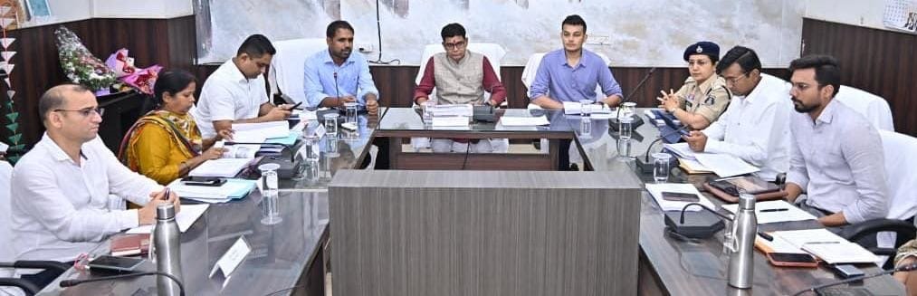 राजस्व मामलों में देरी बर्दाश्त नहीं, समय पर निपटाएं नामांतरण और बंटवारा’-मंत्री टंक राम वर्मा 2 22fc215e fca2 462a a489 155495066983 राजस्व मामलों में देरी बर्दाश्त नहीं, समय पर निपटाएं नामांतरण और बंटवारा’-मंत्री टंक राम वर्मा