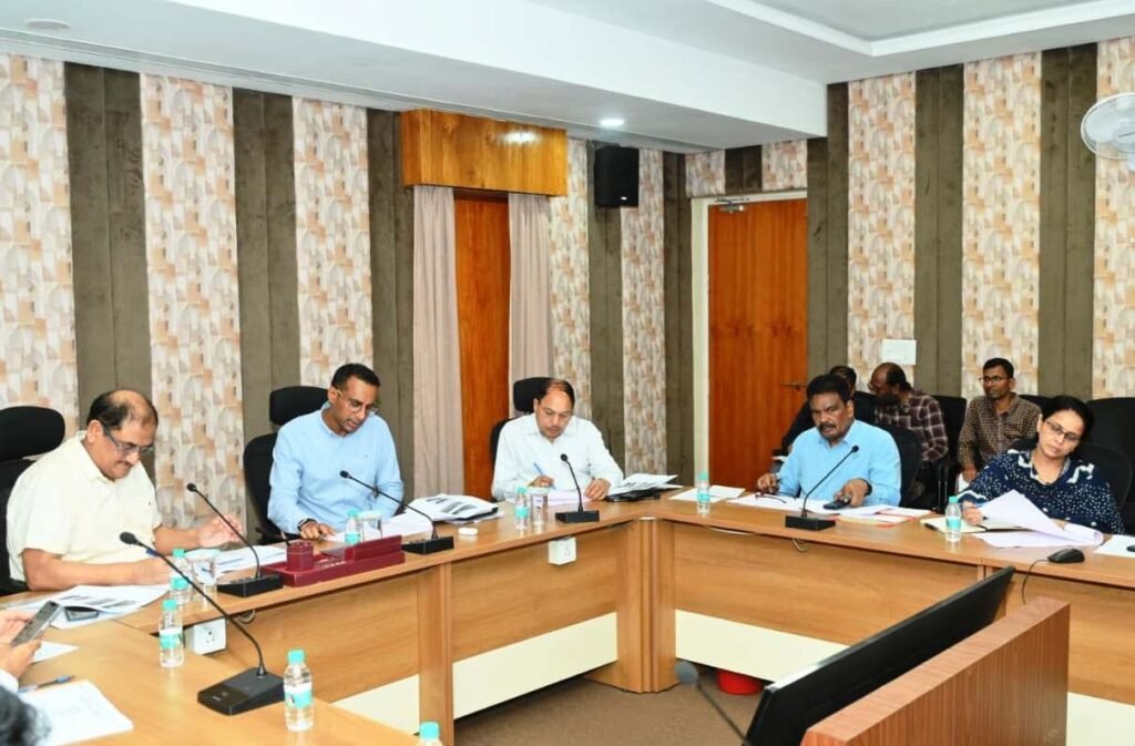 लोक निर्माण विभाग के सचिव ने जेलों में निर्माणाधीन कार्यों की प्रगति की समीक्षा की 2 38edc3e8 26e3 4000 946a 241fa2d6ba82 1 लोक निर्माण विभाग के सचिव ने जेलों में निर्माणाधीन कार्यों की प्रगति की समीक्षा की