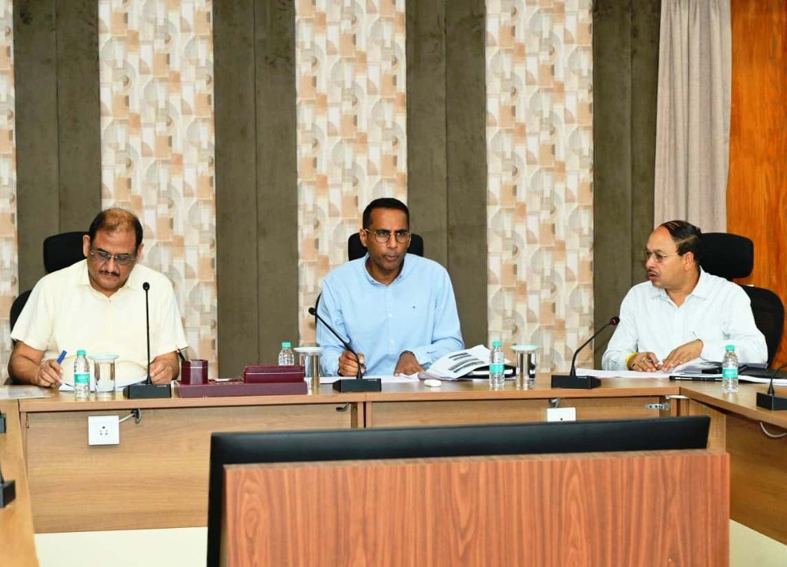 लोक निर्माण विभाग के सचिव ने जेलों में निर्माणाधीन कार्यों की प्रगति की समीक्षा की 1 8170bafc be8e 472a b072 6d9a1b9afcb3 लोक निर्माण विभाग के सचिव ने जेलों में निर्माणाधीन कार्यों की प्रगति की समीक्षा की