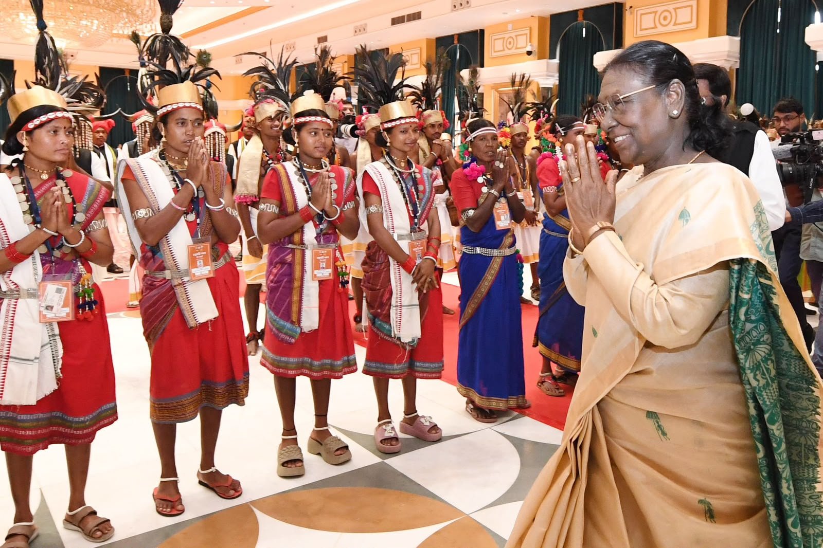 राष्ट्रपति भवन के विशेष अतिथि बने बस्तर के मांझी-चालकी : बस्तर पंडुम-2026 के विजेताओं और जनजातीय प्रतिनिधियों का हुआ विशेष सम्मान 1 IMG 20260730 WA0626 राष्ट्रपति भवन के विशेष अतिथि बने बस्तर के मांझी-चालकी : बस्तर पंडुम-2026 के विजेताओं और जनजातीय प्रतिनिधियों का हुआ विशेष सम्मान