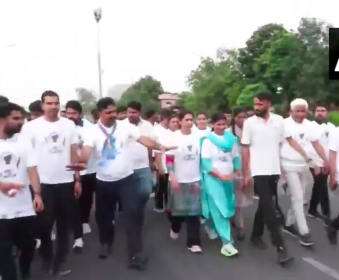 NSUI द्वारा सरकार के खिलाफ रन अगेंस्ट पेपर लीक मैराथन का आयोजन 1 IMG 20260713 095742 NSUI द्वारा सरकार के खिलाफ रन अगेंस्ट पेपर लीक मैराथन का आयोजन
