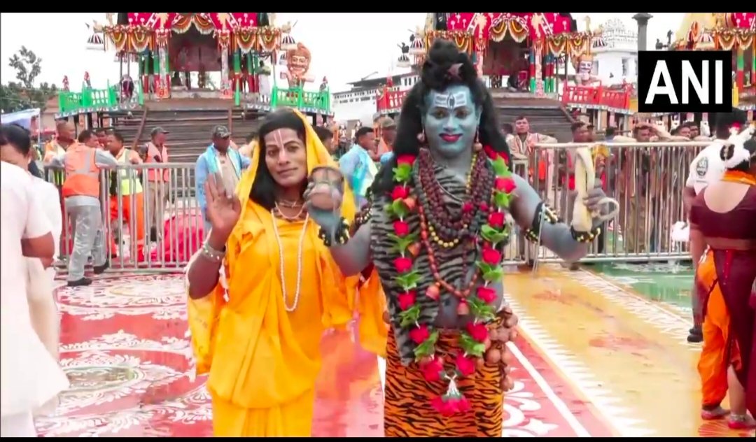 पूरी जगन्नाथ रथ यात्रा 2026 की शुरुआत, भारी बारिश के बीच उमड़ा जन सैलाब 1 IMG 20260716 093731 पूरी जगन्नाथ रथ यात्रा 2026 की शुरुआत, भारी बारिश के बीच उमड़ा जन सैलाब
