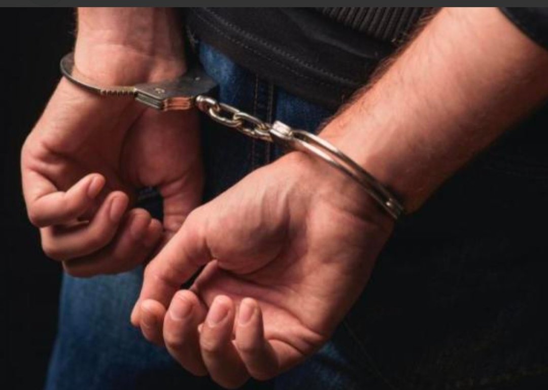 दिवंगत आरक्षक के परिवार से 19 लाख की वसूली का आरोप, थाना प्रभारी गिरफ्तार, अधिवक्ता फरार 1 IMG 20260719 222048 दिवंगत आरक्षक के परिवार से 19 लाख की वसूली का आरोप, थाना प्रभारी गिरफ्तार, अधिवक्ता फरार
