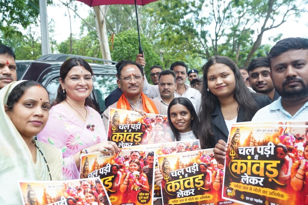 acae5d29 a52d 454f b429 3e1ffc29cc83 मुख्यमंत्री विष्णुदेव साय ने भोरमदेव धाम में की पूजा-अर्चना, प्रदेश की सुख-समृद्धि के लिए की मंगलकामना