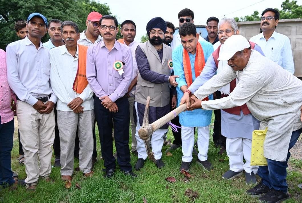 IMG 20260816 WA0527 ​भौतिक प्रगति के साथ अपनी समृद्ध परंपरा और मानवीय मूल्यों को सहेजकर रखना ही सच्चा विकास- मंत्री टंक राम वर्मा