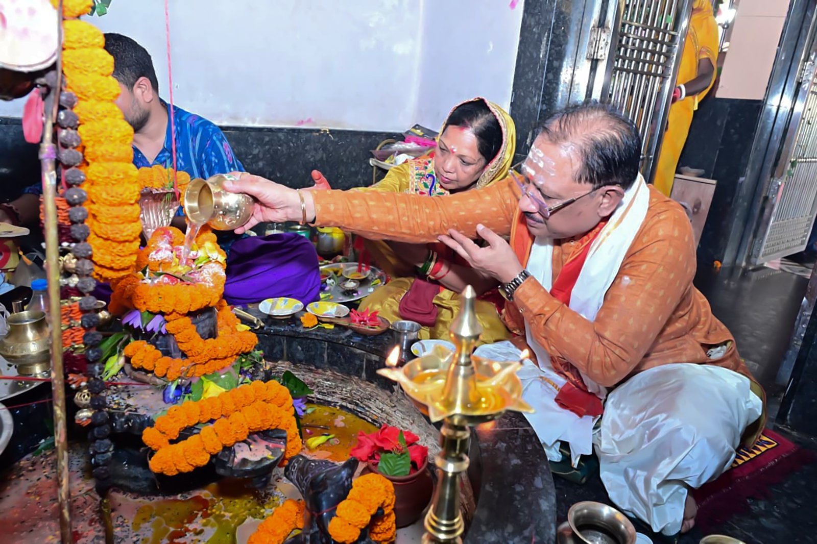 मुख्यमंत्री विष्णुदेव साय ने सावन सोमवार और नागपंचमी पर फलेश्वरनाथ महादेव की पूजा-अर्चना की 1 IMG 20260817 WA0704 मुख्यमंत्री विष्णुदेव साय ने सावन सोमवार और नागपंचमी पर फलेश्वरनाथ महादेव की पूजा-अर्चना की