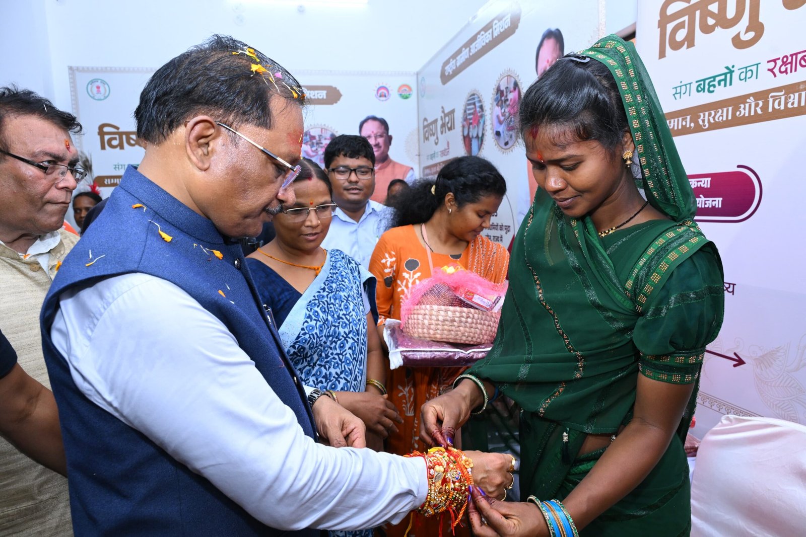 बहनों का सम्मान, सशक्तिकरण और खुशहाली से बनेगा विकसित छत्तीसगढ़ - मुख्यमंत्री विष्णु देव साय 1 IMG 20260827 WA0410 scaled बहनों का सम्मान, सशक्तिकरण और खुशहाली से बनेगा विकसित छत्तीसगढ़ - मुख्यमंत्री विष्णु देव साय