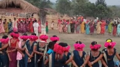 नक्सल भय का अंत, अबूझमाड़ में फिर जीवंत हुई 'घोटुल' की गौरवशाली परंपरा 5 IMG 20260827 WA0457 नक्सल भय का अंत, अबूझमाड़ में फिर जीवंत हुई 'घोटुल' की गौरवशाली परंपरा