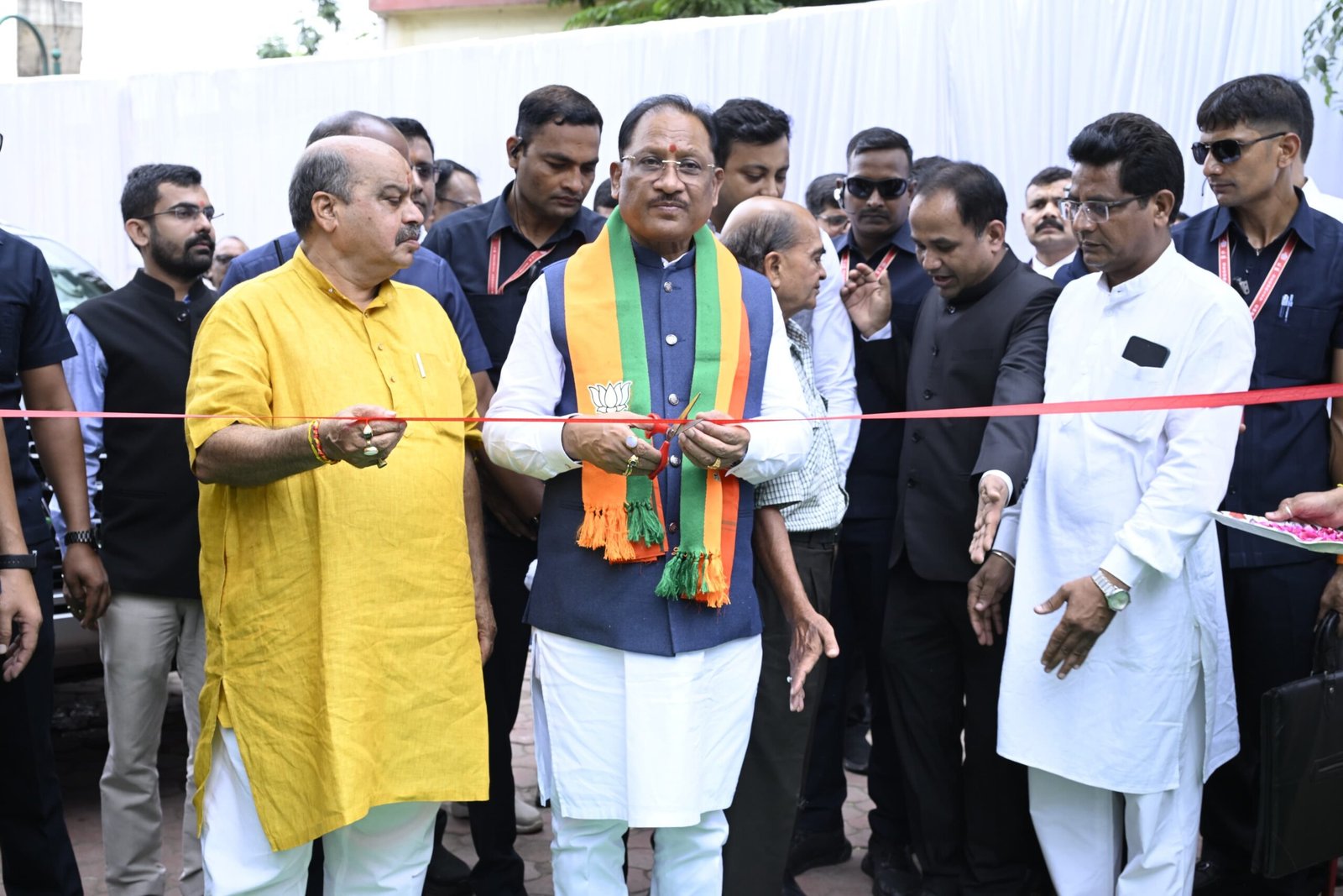 मुख्यमंत्री विष्णुदेव साय ने स्वतंत्रता दिवस पर सात दिवसीय छायाचित्र प्रदर्शनी का किया शुभारंभ 1 a90498e8 eb00 4cc3 a23c 55c75cdc55e2 scaled मुख्यमंत्री विष्णुदेव साय ने स्वतंत्रता दिवस पर सात दिवसीय छायाचित्र प्रदर्शनी का किया शुभारंभ