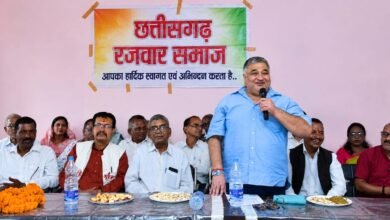 राष्ट्रीय हथकरघा दिवस पर बुनकरों के सम्मान और 'वोकल फॉर लोकल' अभियान को मजबूत बनाने की अपील 6 daad26a6 0527 4c49 b68e 531ae5dd0203 राष्ट्रीय हथकरघा दिवस पर बुनकरों के सम्मान और 'वोकल फॉर लोकल' अभियान को मजबूत बनाने की अपील