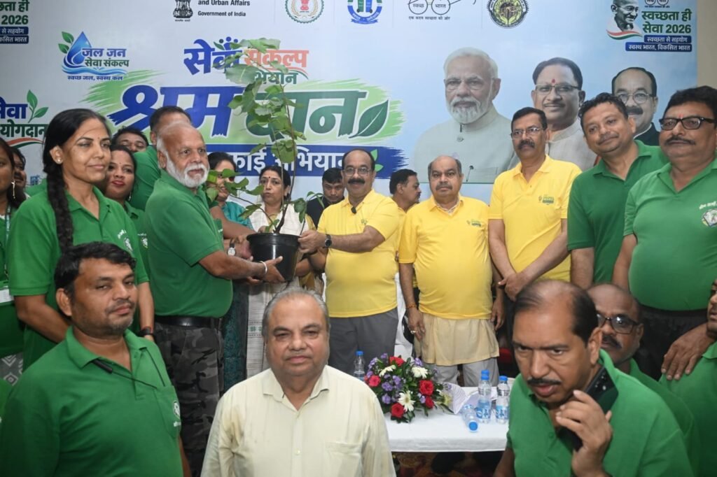 1009414564 स्वच्छता को आदत बनाएं, तभी शहर होंगे स्वच्छ, सुंदर और स्वस्थ : अरुण साव