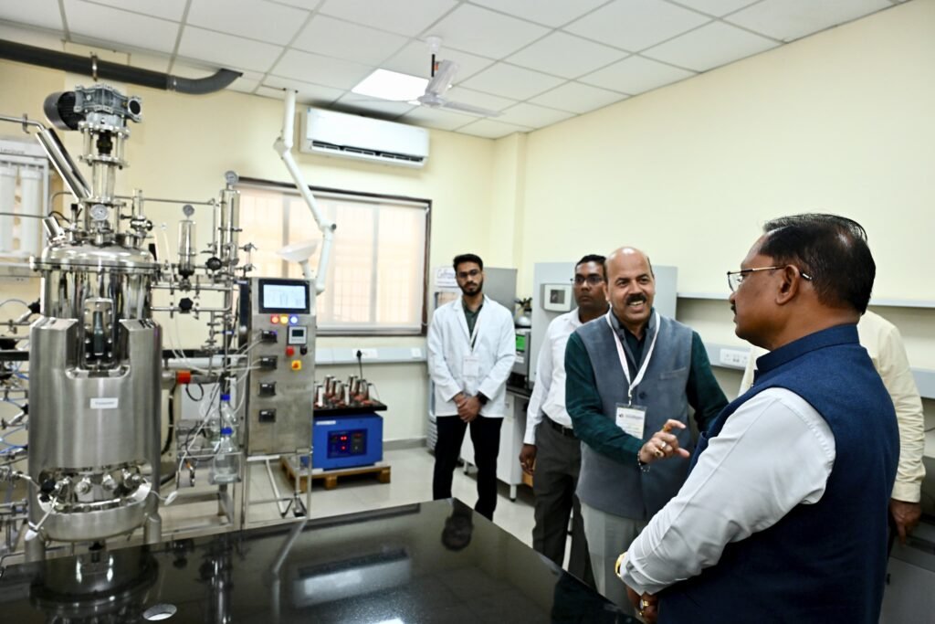 1009460547 युवा केवल नौकरी मांगने वाले नहीं, रोजगार देने वाले बनें : मुख्यमंत्री विष्णु देव साय