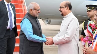 IMG 20260902 WA0451 राज्यपाल डेका ने उपराष्ट्रपति राधाकृष्णन का किया आत्मीय स्वागत